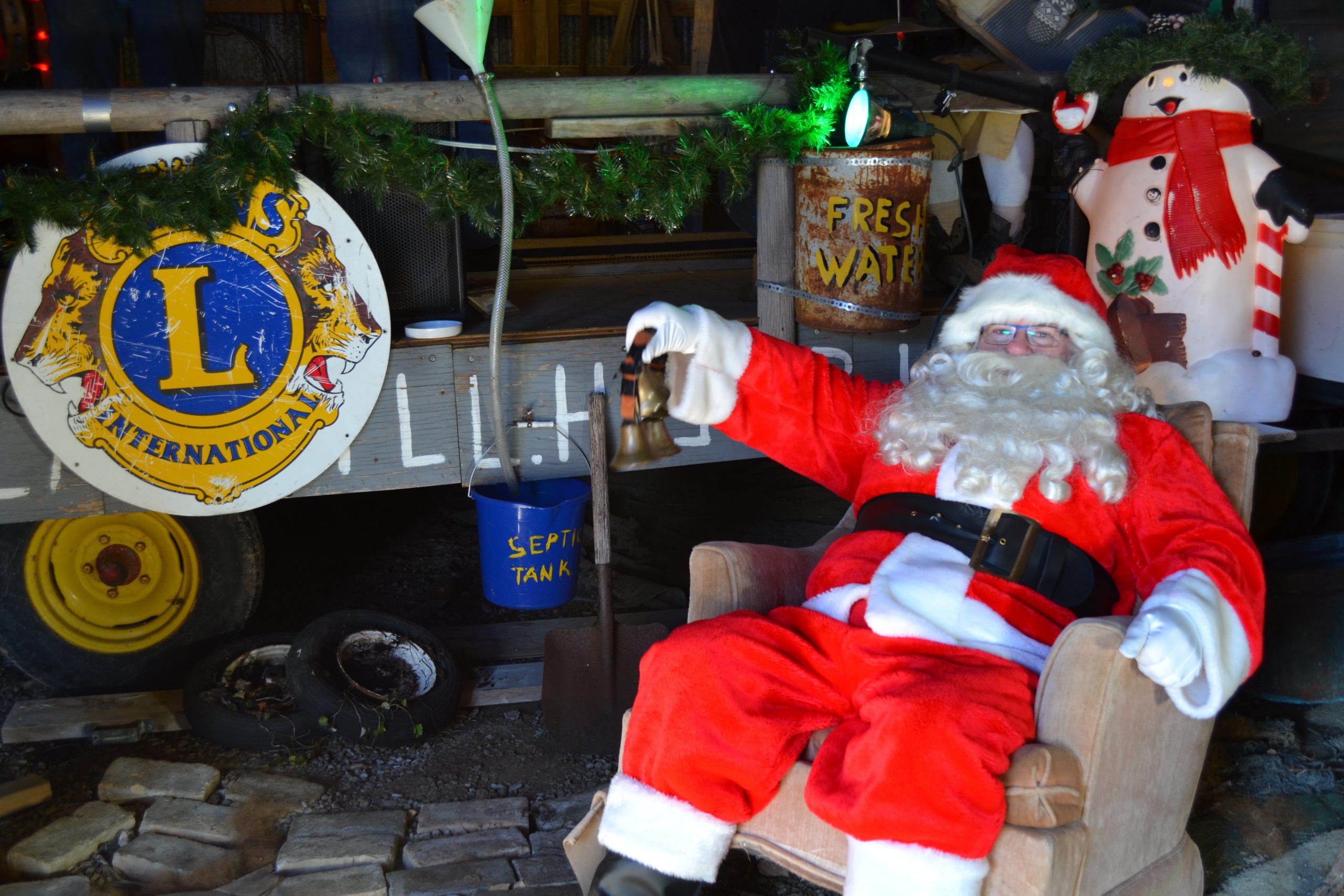 Poplar Hill Santa Claus Parade Poplar Hill & District Lions Club